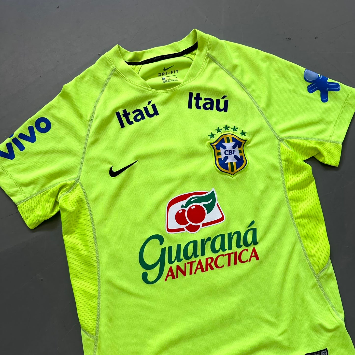 Nike x Brasilien Vintage Trikot 2010 | M