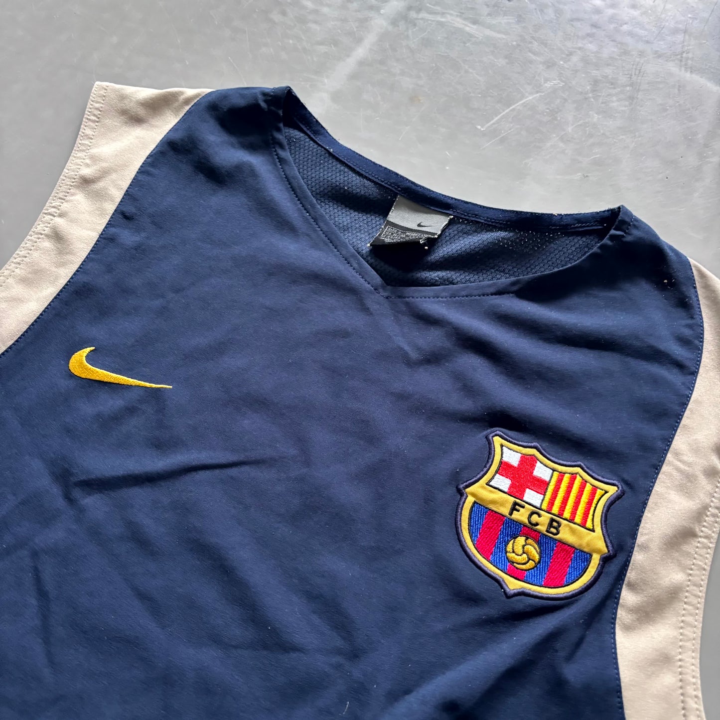 Nike x Fc Barcelona Vintage *Premium* Shirt 2004/05 | S