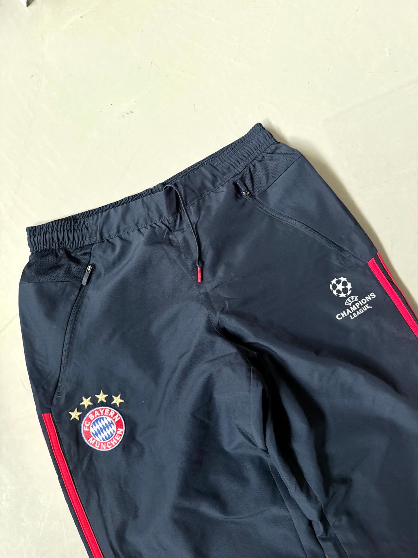 Adidas x FC Bayern CL VIntage Tracksuit 2010/11 | L