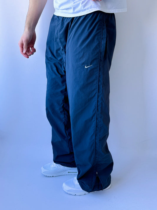 Nike Vintage Trackpants | M