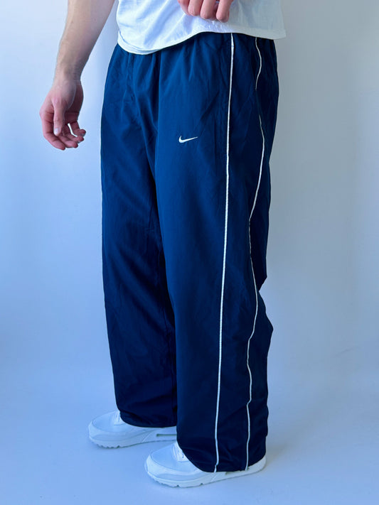 Nike Vintage Trackpants | L