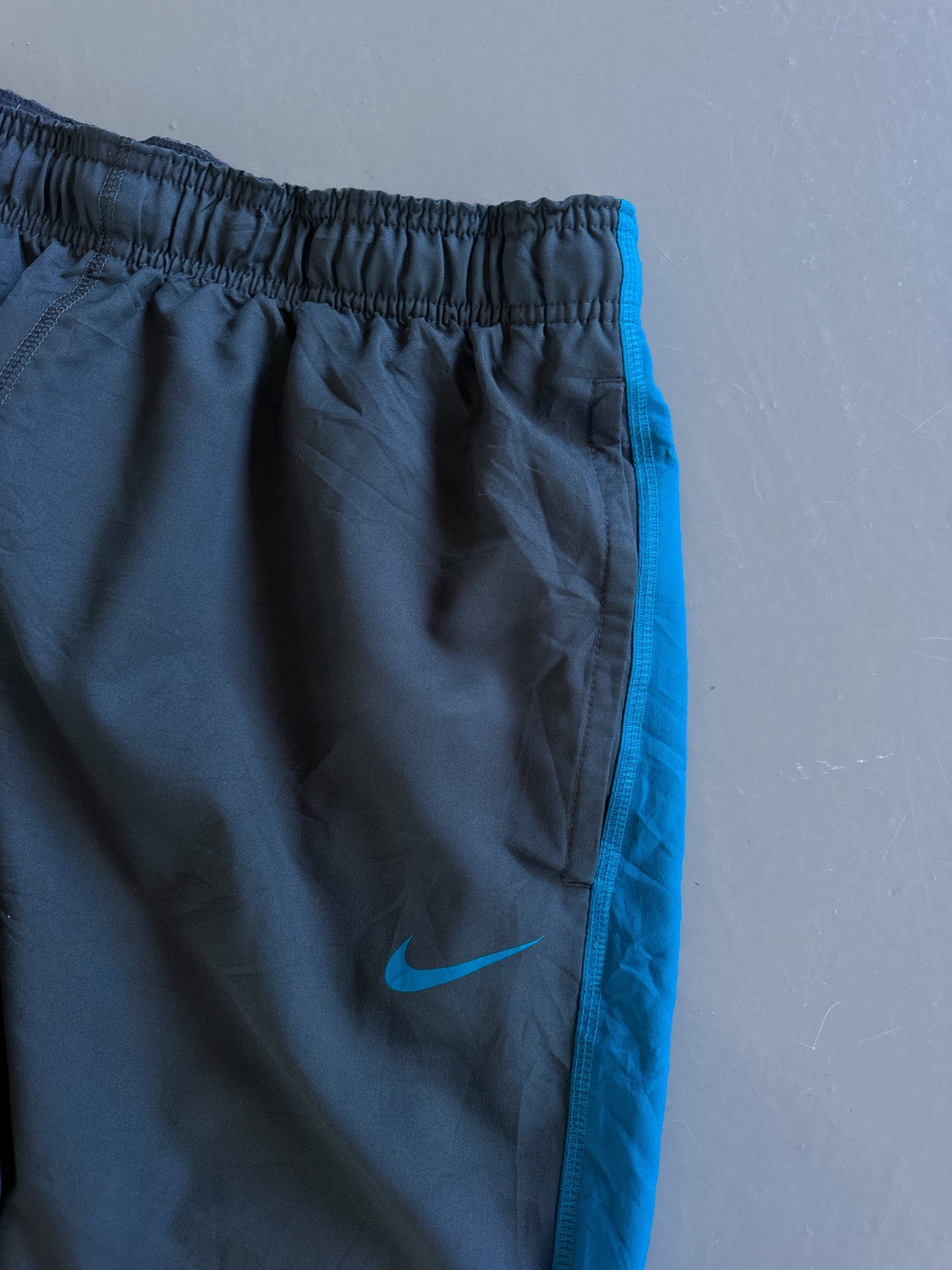 Nike Vintage Trackpants | L