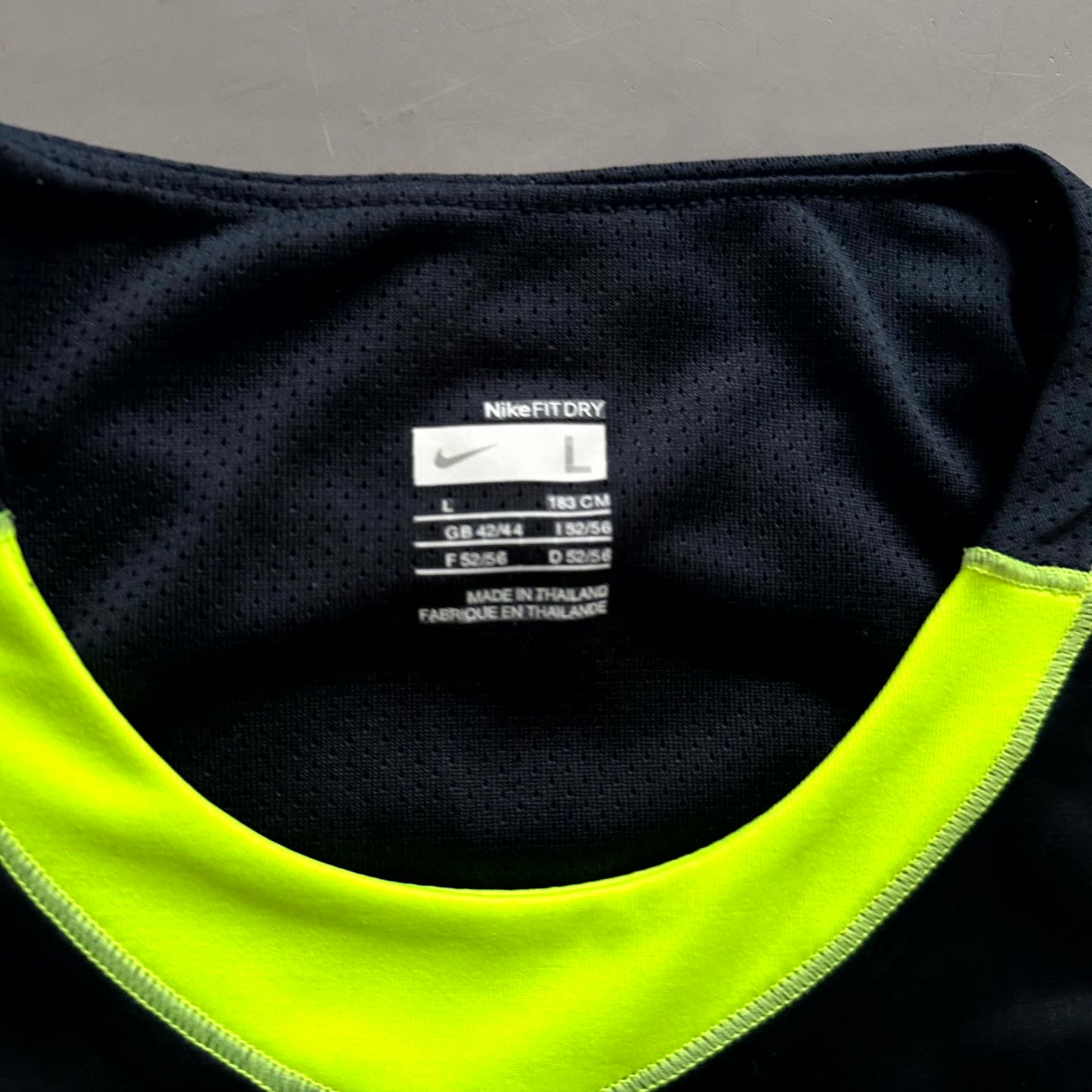 Nike x FC Barcelona Vintage Trikot 2005/06 | L