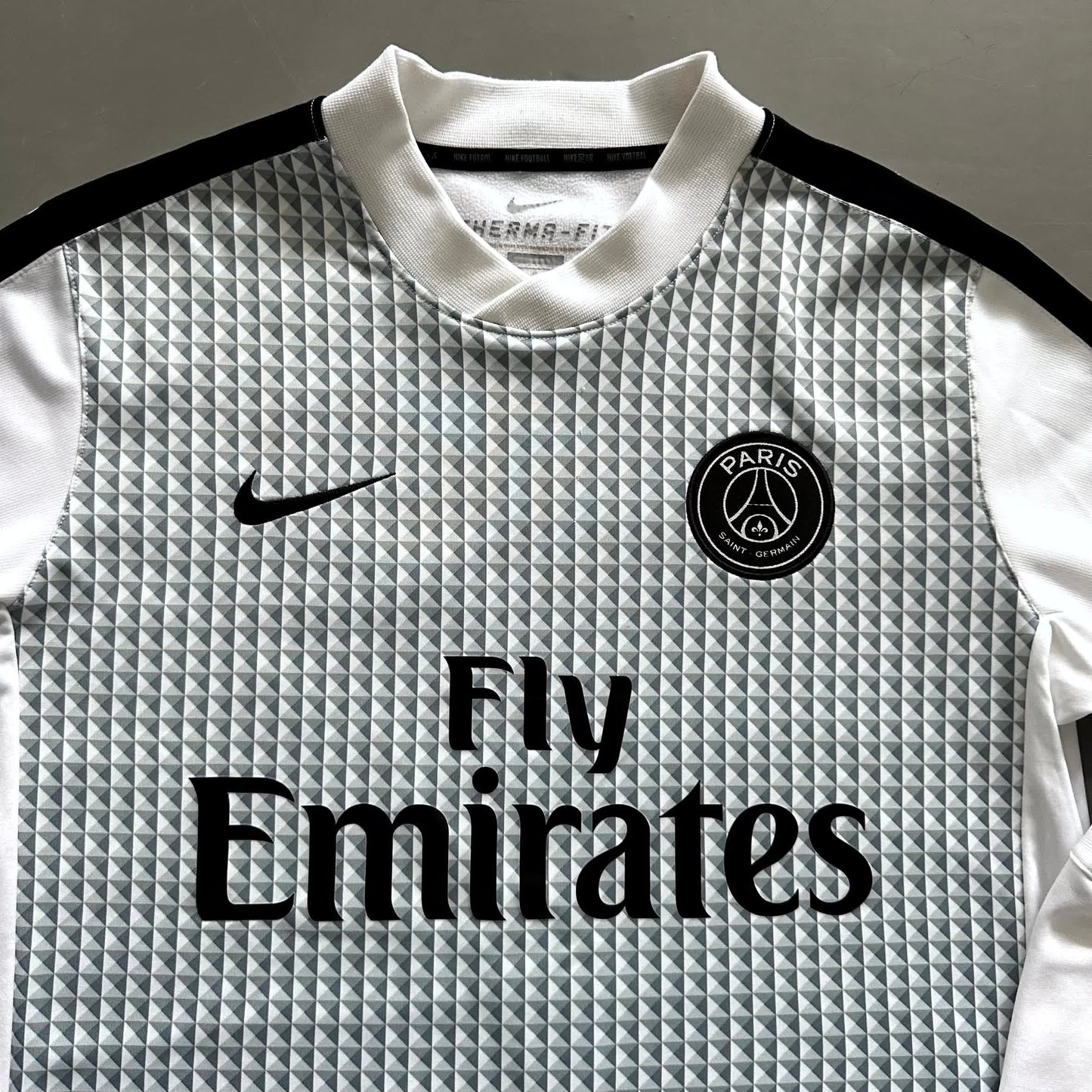 Nike x PSG Vintage Sweater 2015/16 | L