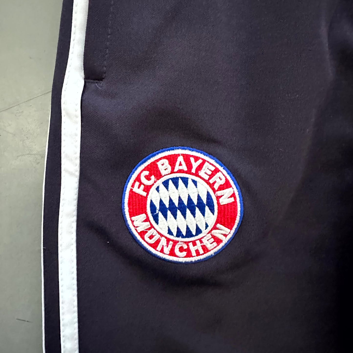 Adidas x FC Bayern München Vintage Tracksuit 2008/09 | L
