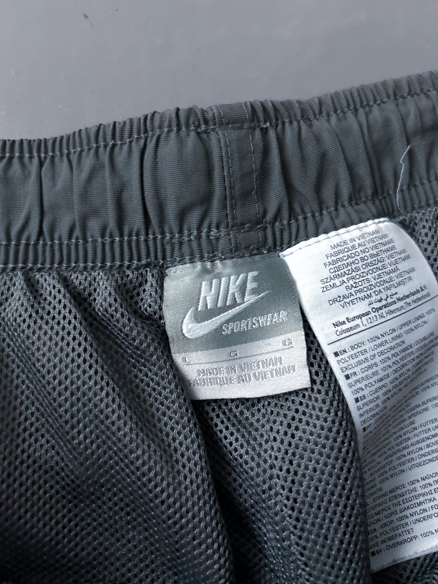 Nike Vintage *Airmax* Trackpants | L